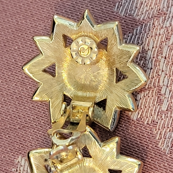 Swarovski Rhinestone & Pearl Clips - Picture 3 of 5